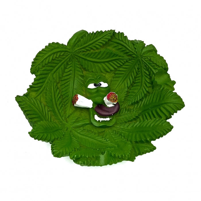 Leaf Design Fancy Ashtray for ash of cigarettes and cigars